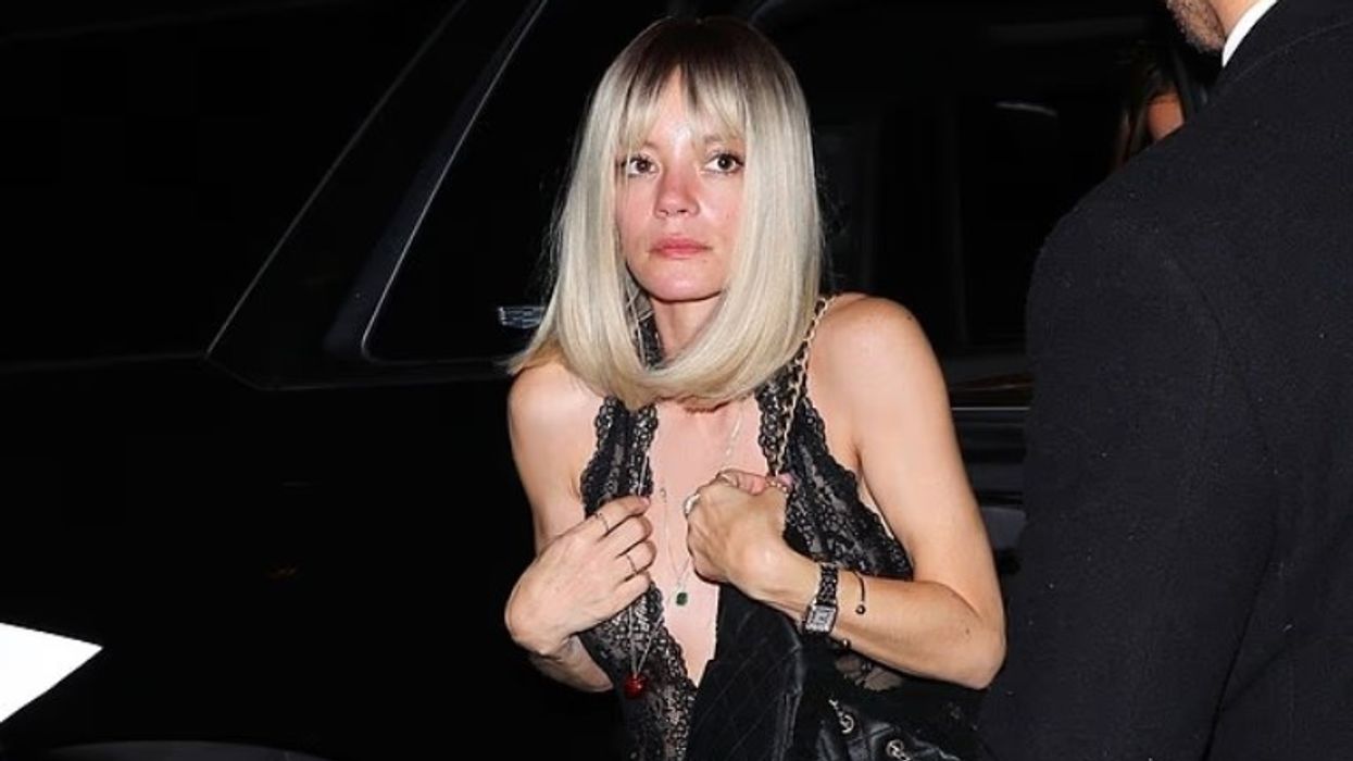 Lily Allen shfaqet e trishtuar në Los Angeles, ndërsa David Harbour flet për “dhimbjen dhe gabimet” pas divorcit