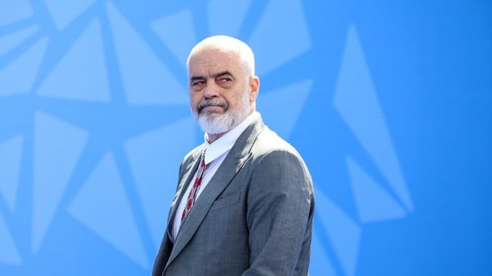 Rama anulon udhëtimin drejt Brukselit