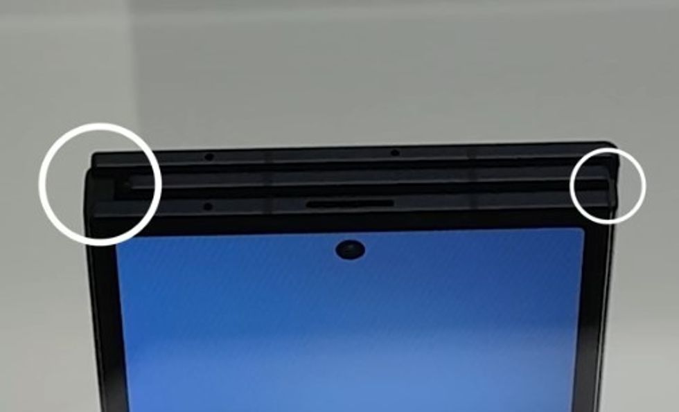 Pajisja me tre palosje e Samsung shfaqet nga afër - në pamje të reja