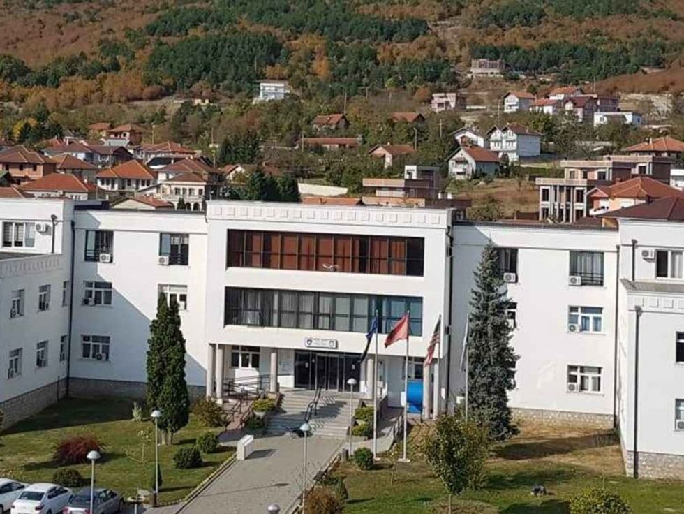 Mbyllet përkohësisht rruga “Qëndresa - Lagjja Rugova” në Llukafc të Begut të Istogut për ndërtimin e një ure të re