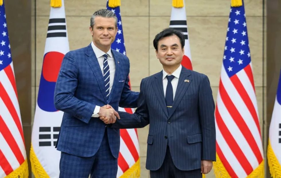 Mijëra ushtarët amerikanë në Korenë e Jugut mund të përdoren në konflikte përtej gadishullit, thotë Sekretari i Mbrojtjes i SHBA-së