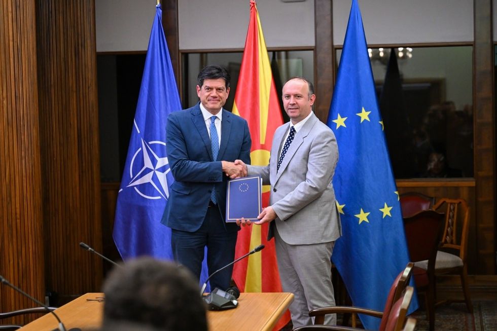 Ambasadori evropian Rokas e prezantoi në Kuvend raportin për përparimin e vendit drejt BE-së