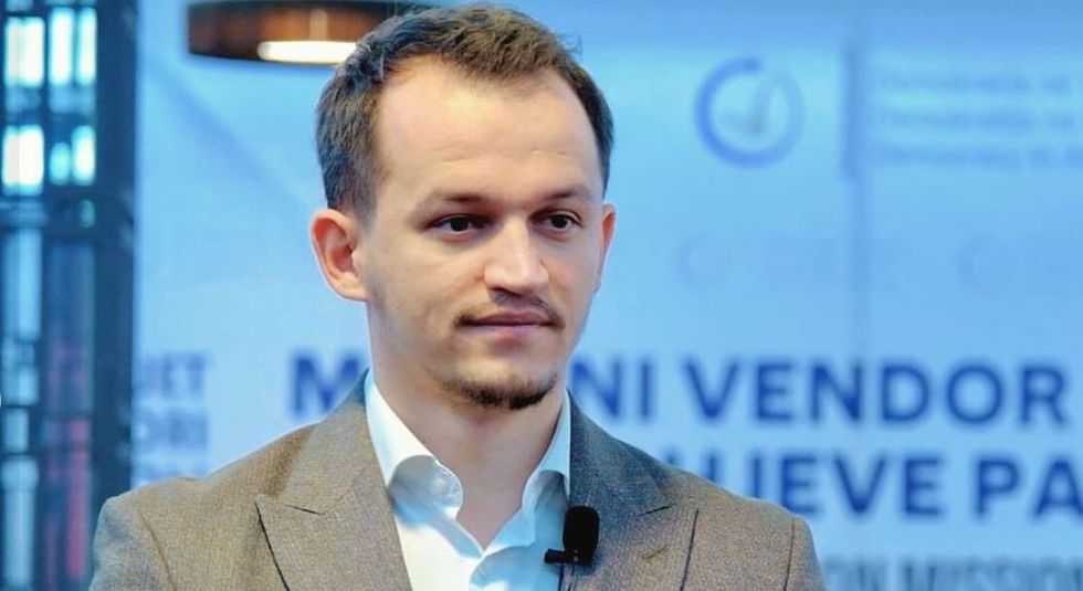 Cakolli: Nëse Qeveria nuk votohet deri më 19 nëntor, këto mund të jenë dy datat e mundshme për zgjedhje të reja