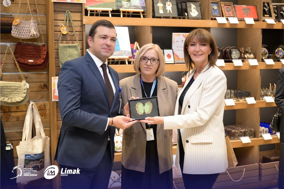 “Një çast për të” — iniciativa për fuqizimin e grave inaugurohet në Aeroportin “Adem Jashari”