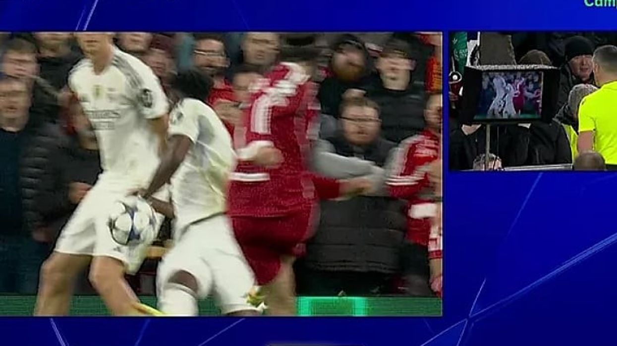 Tifozët e Liverpoolit të indinjuar: A u dëmtuan Reds nga penalltia e mos dhënë kundër Real Madridit?