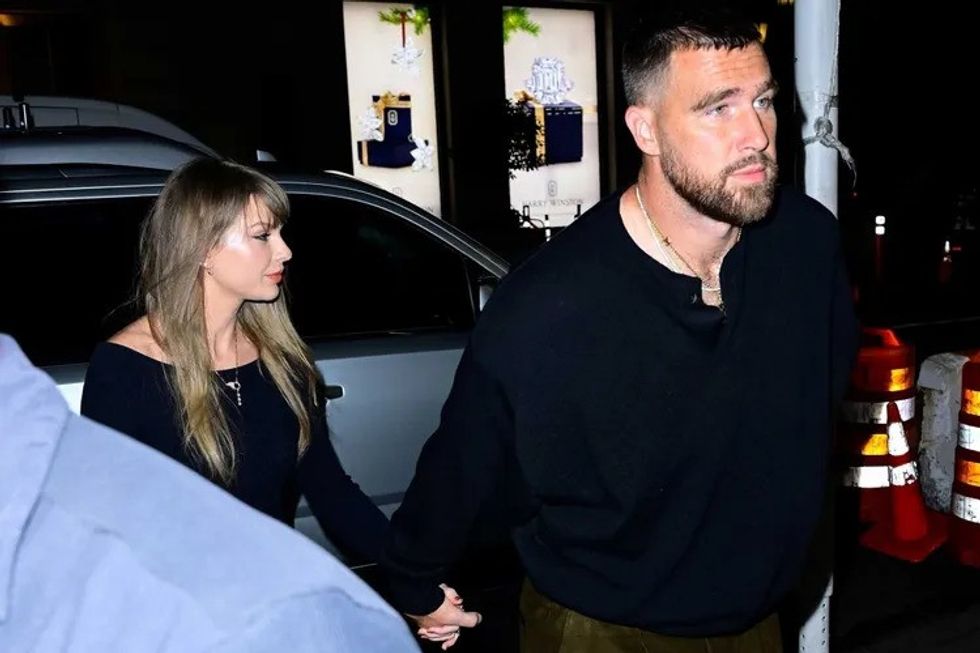 Taylor Swift dhe Travis Kelce u fotografuan së fundmi derisa dolën për darkë së bashku në New York