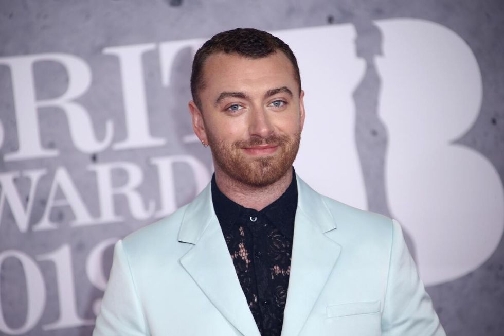Sam Smith zbulon se bëri liposuksion në moshën 13-vjeçare pas bullizimit për peshën
