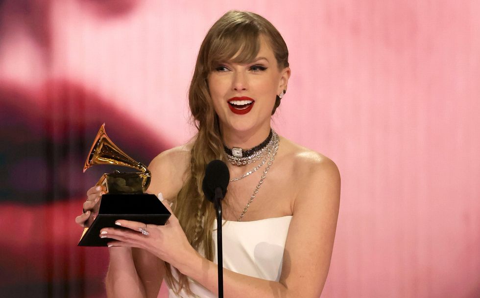 Albumi i ri i Taylor Swift nuk mori asnjë nominim për Çmimet ‘Grammy 2025’ – fansat ngelin të befasuar