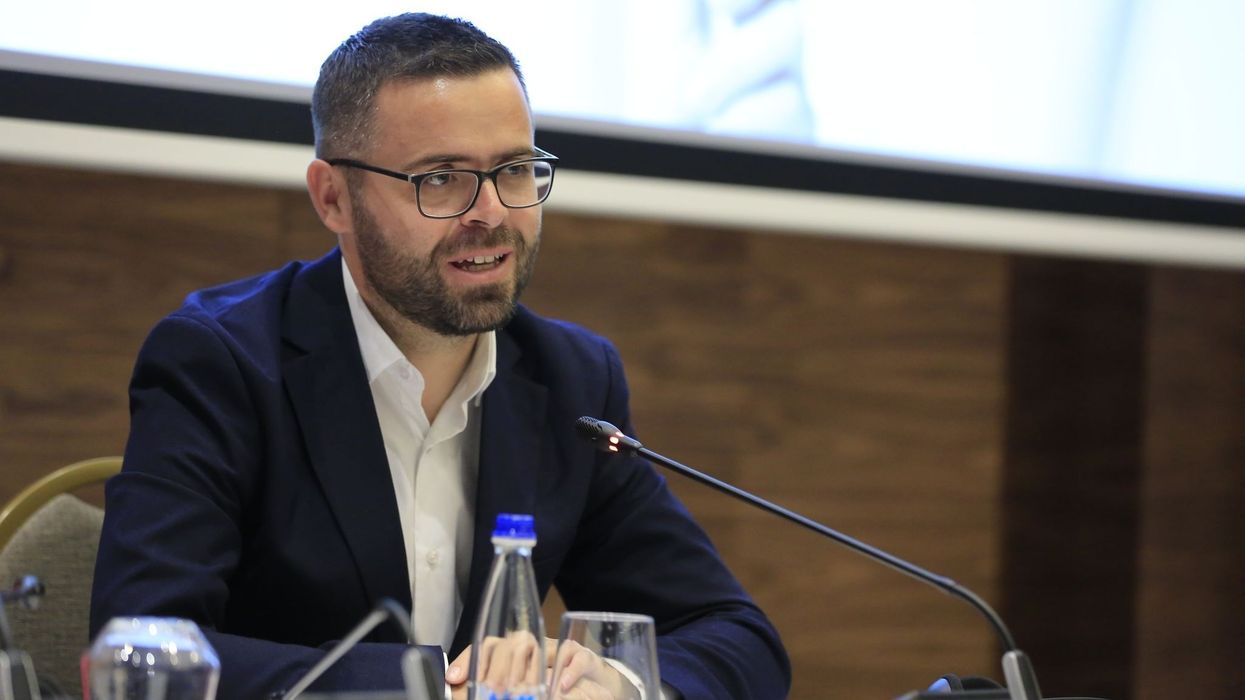 “Duhet me i var në litar kta tradhtar të Serbisë”- aktakuzë ndaj dy personave për kanosje të kryetarit të AGK-së