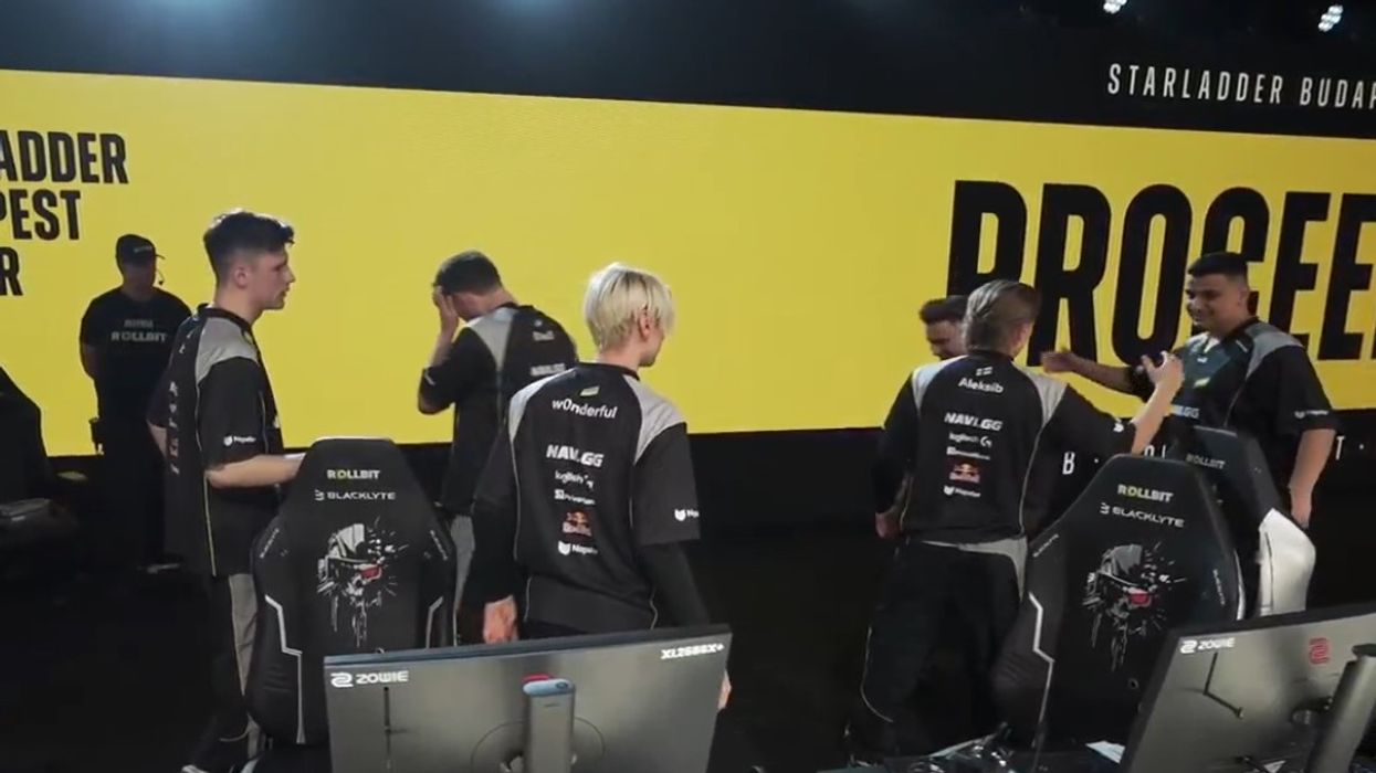 NaVi bindës ndaj B8, kualifikohet në fazën e tretë të Majorit