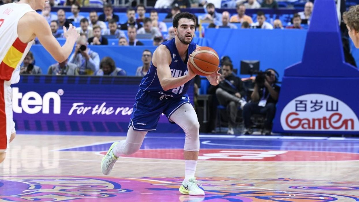 Edon Maxhuni shkëlqen me 20 pikë në fitoren e Finlandës ndaj Francës