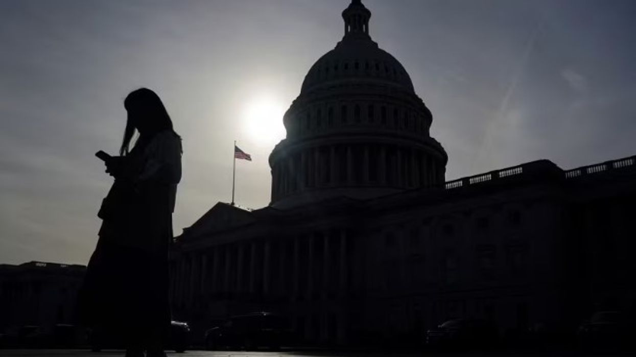 Trump do të nënshkruajë urdhër ekzekutiv që bllokon rregulloret shtetërore të inteligjencës artificiale, pavarësisht frikës për sigurinë Trump do të nënshkruajë urdhër ekzekutiv që bllokon rregulloret shtetërore të inteligjencës artificiale, pavarësisht frikës për sigurinë