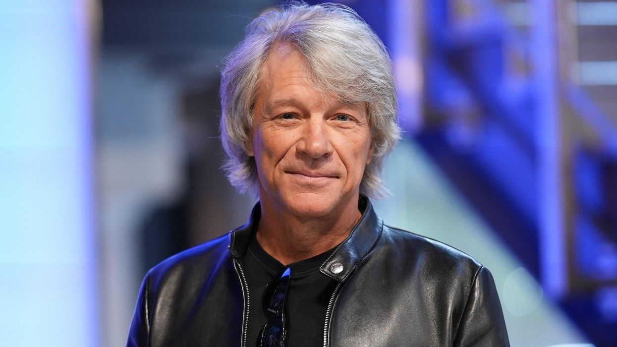 Jon Bon Jovi publikon kontratën e parë që nënshkroi, e filloi karrierën muzikore me pagë 154 euro Jon Bon Jovi publikon kontratën e parë që nënshkroi, e filloi karrierën muzikore me pagë 154 euro