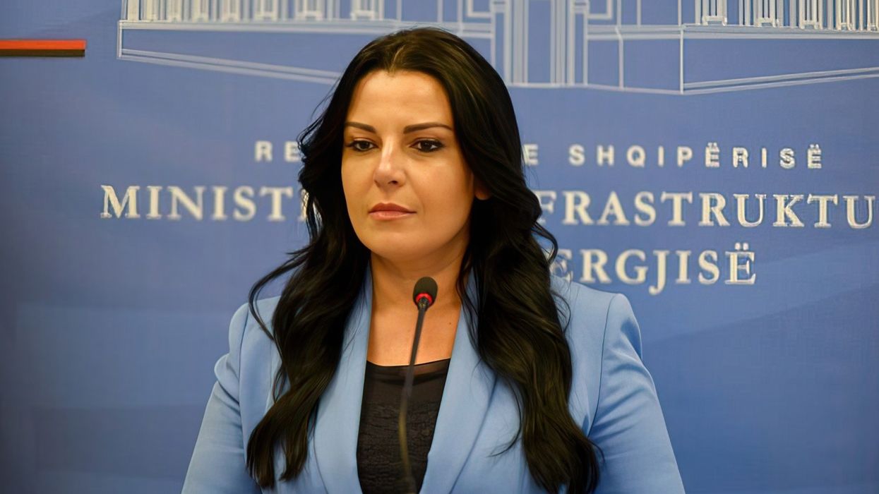 Gjykata Kushtetuese rikthen në detyrë Belinda Ballukun Gjykata Kushtetuese rikthen në detyrë Belinda Ballukun