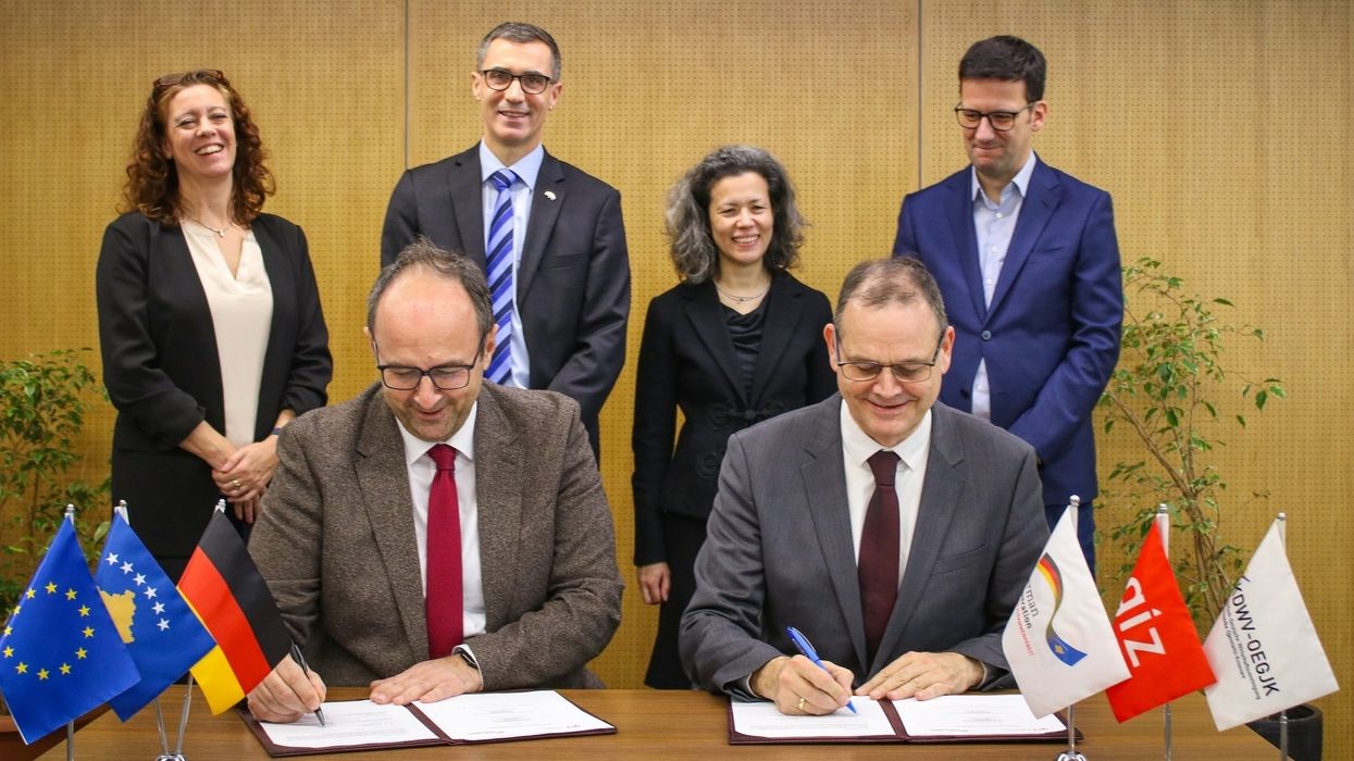 GIZ dhe OEGJK nënshkruajnë partneritet strategjik për forcimin e bashkëpunimit ekonomik Gjermani-Kosovë GIZ dhe OEGJK nënshkruajnë partneritet strategjik për forcimin e bashkëpunimit ekonomik Gjermani-Kosovë