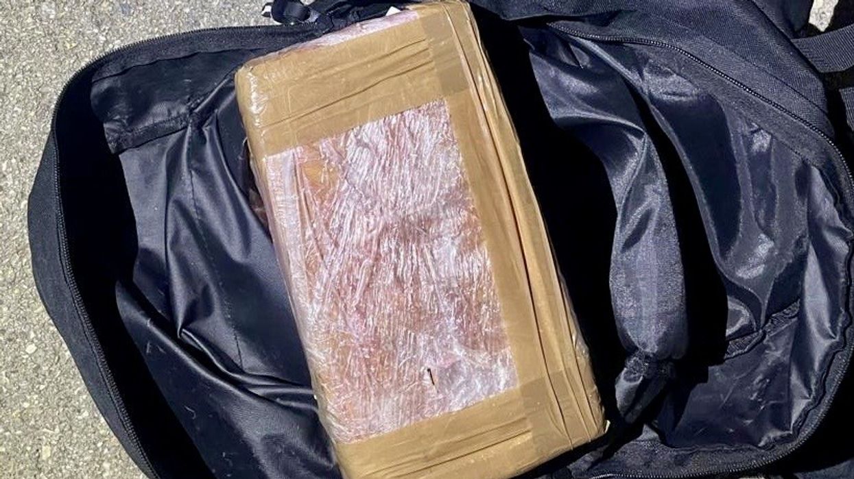 Konfiskohen mbi 4.6 kg kokainë dhe arrestohen katër të dyshuar, Policia realizoi planin në bashkëpunim me zyrtarë të AKI-së dhe Prokurorinë Konfiskohen mbi 4.6 kg kokainë dhe arrestohen katër të dyshuar, Policia realizoi planin në bashkëpunim me zyrtarë të AKI-së dhe Prokurorinë