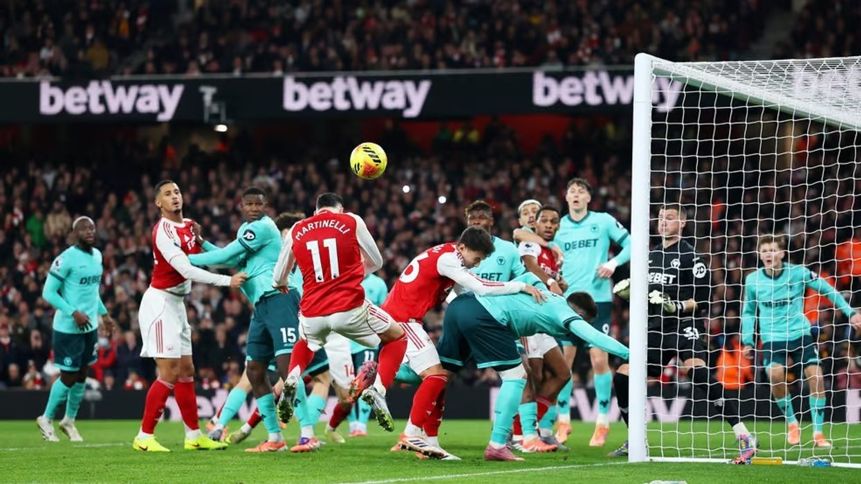Arsenali fiton me mund ndaj Wolves, vendosin dy autogola Arsenali fiton me mund ndaj Wolves, vendosin dy autogola