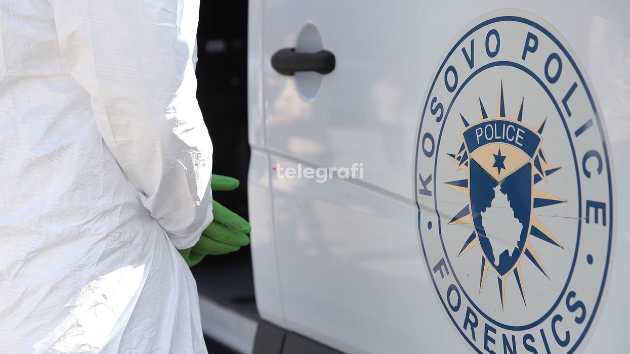 Një grua dërgohet pa shenja jete në QKMF në Suharekë, rasti po hetohet