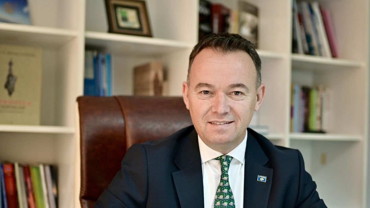 Themelimi i Komisionit për identifikimin e nevojave për fëmijët me nevoja të veçanta arsimore, Peci: Vendimi i parë si kryetar