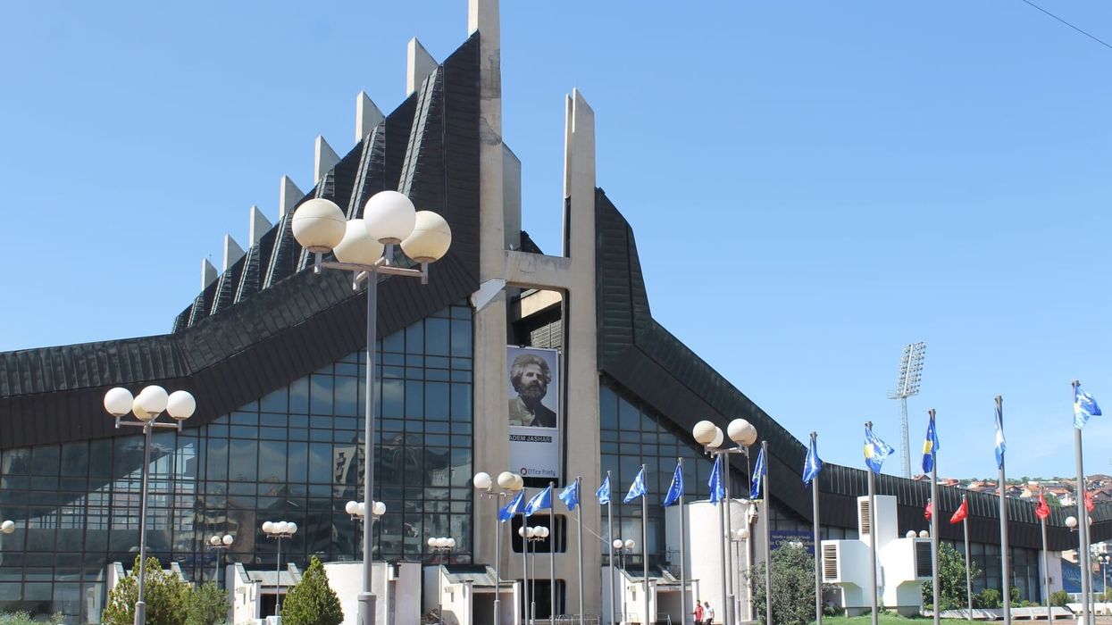 Pallati i Rinisë ndan 600 euro shpërblim për secilin punëtor