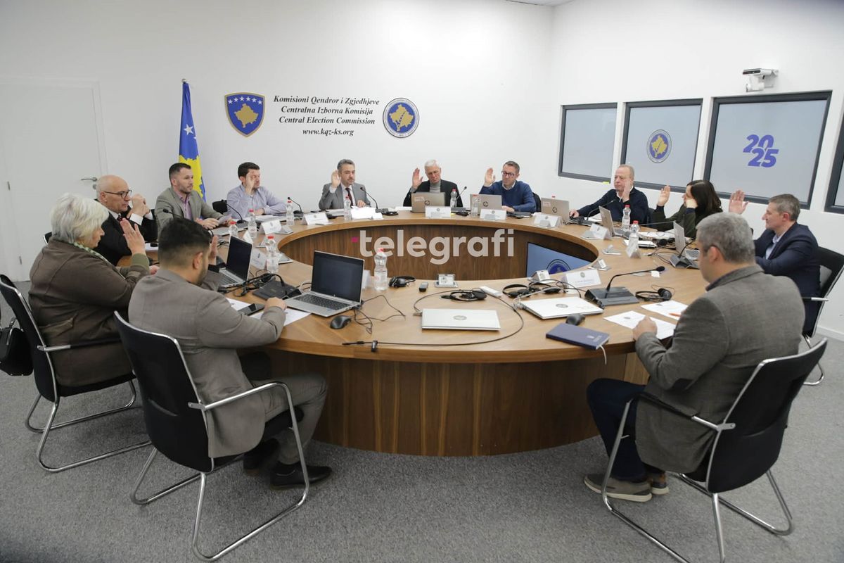 KQZ akrediton 283 vëzhgues dhe lehtëson regjistrimin për votim për personat mbi 80 vjeç KQZ akrediton 283 vëzhgues dhe lehtëson regjistrimin për votim për personat mbi 80 vjeç