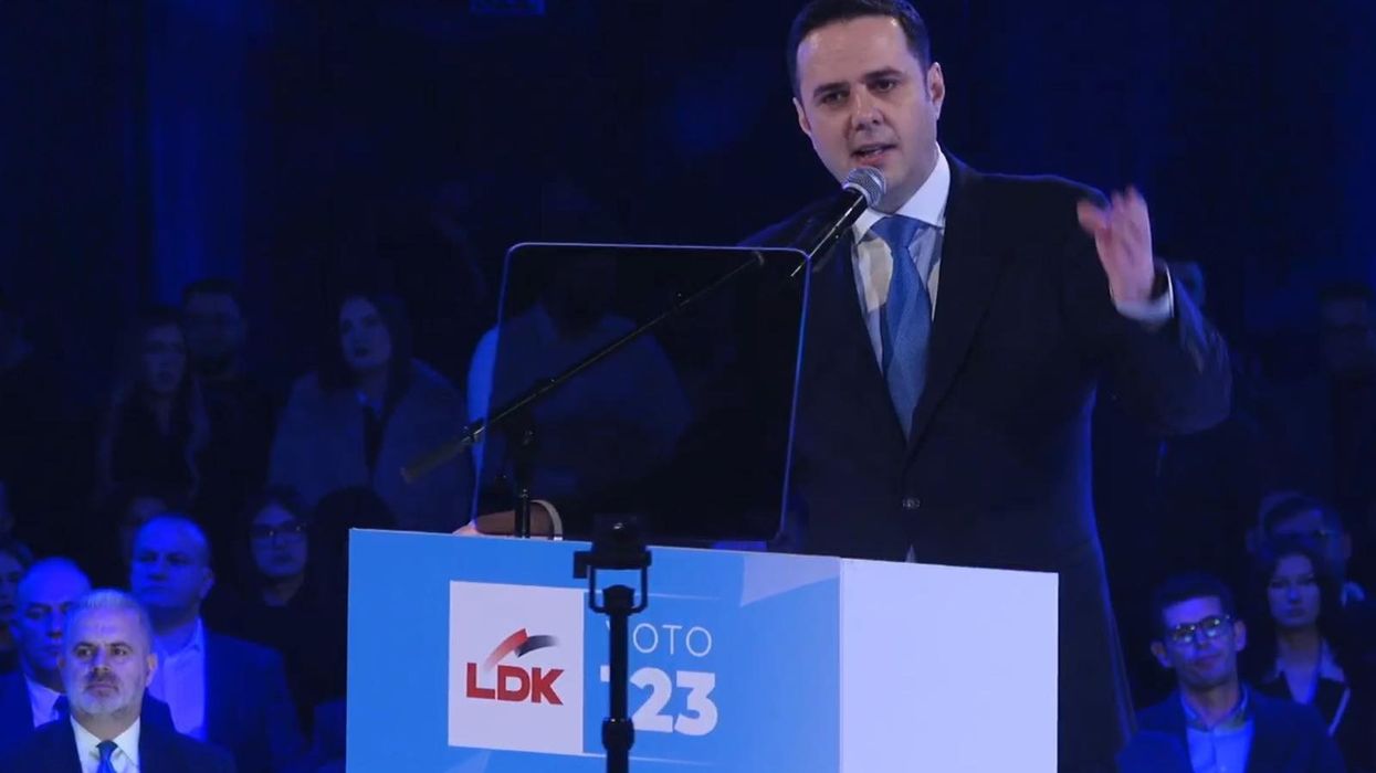 Abdixhiku premton paga 1000 euro për mësuesit, 900 euro për policët, zjarrfikësit dhe ushtarët