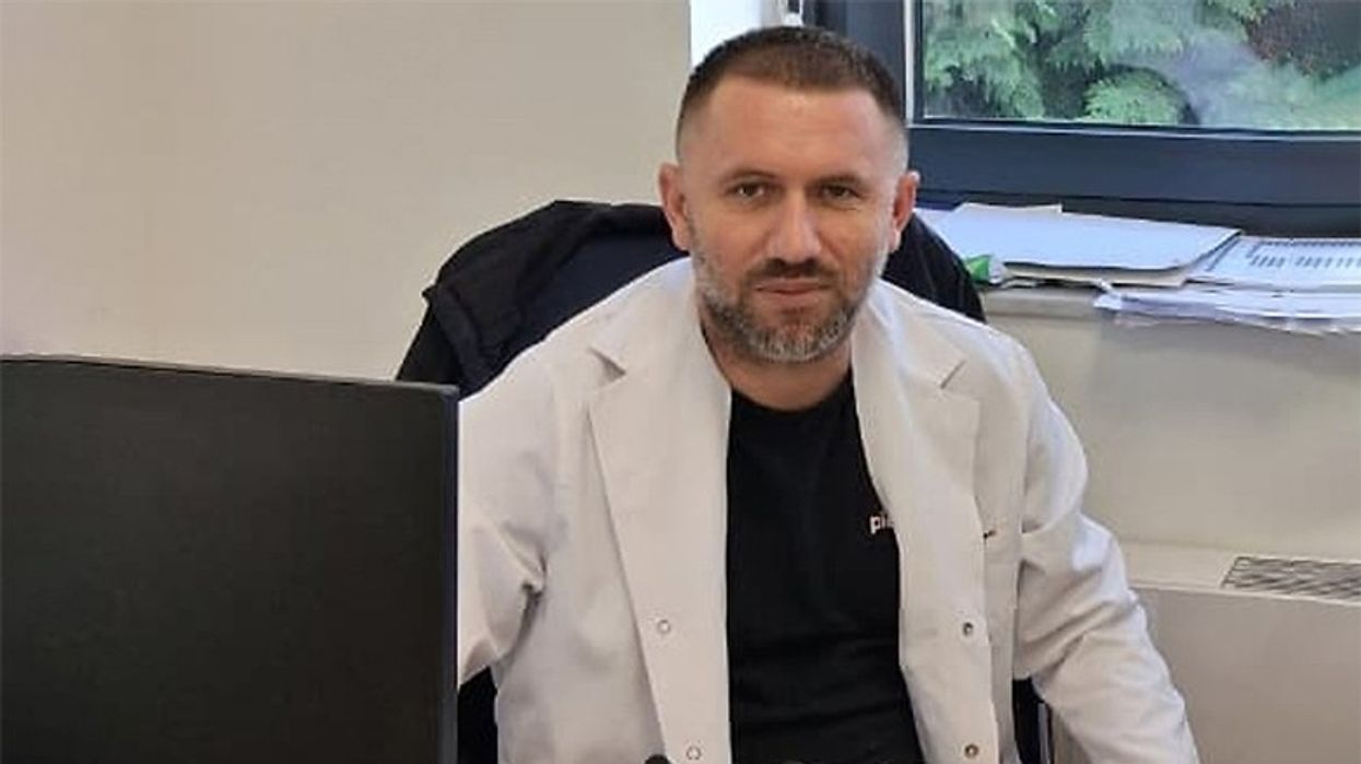Kanceri i mushkërive: Shenjat, shkaqet, rreziqet e fshehura, diagnostikimi dhe trajtimi modern Kanceri i mushkërive: Shenjat, shkaqet, rreziqet e fshehura, diagnostikimi dhe trajtimi modern