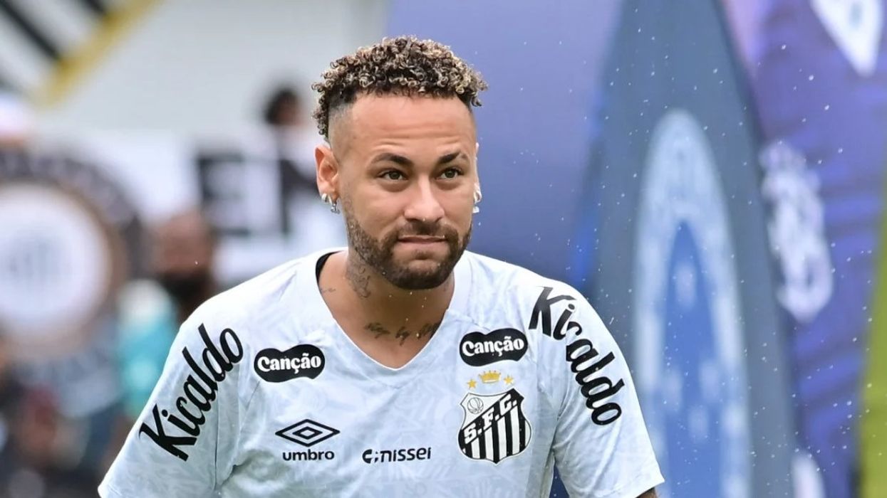 A po e ‘tradhton’ Neymar klubin e tij Santos? Rivali i tyre mund ta transferojë brazilianin A po e ‘tradhton’ Neymar klubin e tij Santos? Rivali i tyre mund ta transferojë brazilianin