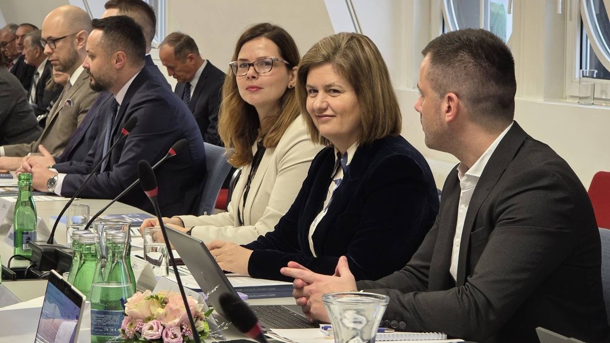 Bozhinovska para Komunitetit të Energjisë: Maqedonia përshpejton integrimin në tregun evropian të energjisë