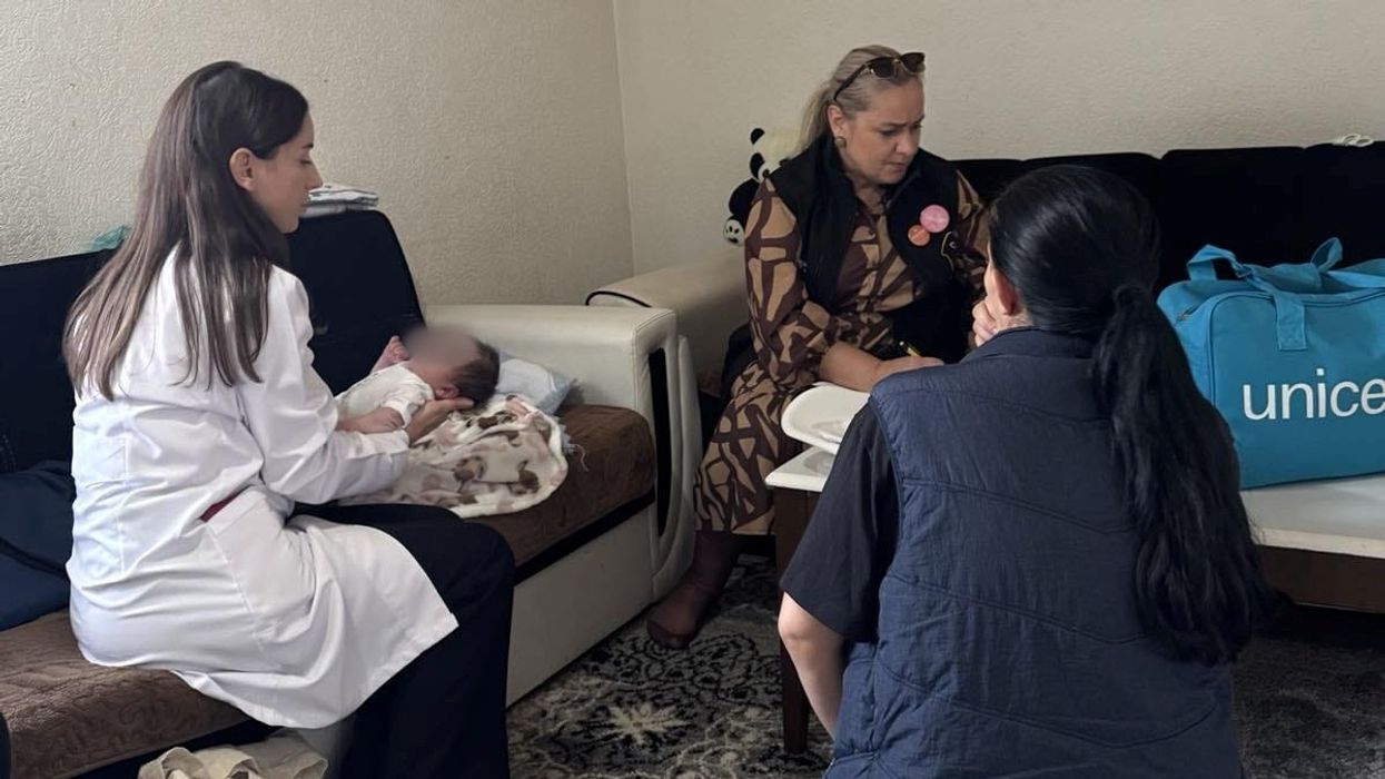 Drenasi standardizon shërbimet shëndetësore për fëmijët 0–3 vjeç