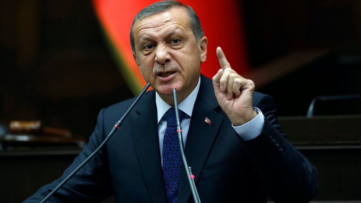 Dy dronë rrëzohen mbi Turqi, Erdogan paralajmëron Rusinë dhe Ukrainën Dy dronë rrëzohen mbi Turqi, Erdogan paralajmëron Rusinë dhe Ukrainën