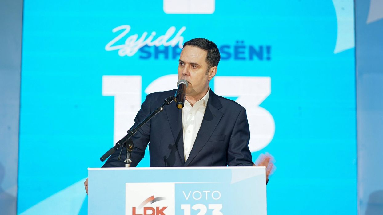 Nga lindja në punësim, Abdixhiku prezanton “Kontratën e Jetës me Shtetin” Nga lindja në punësim, Abdixhiku prezanton “Kontratën e Jetës me Shtetin”