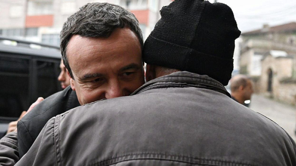 "Me qytetarët që nuk lëshojnë pe", Kurti në Han të Elezit e Kaçanik