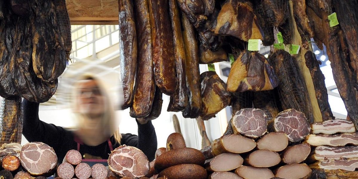 Gabimi që e bëjnë thuajse të gjithë: Sa kohë lejohet të qëndrojë mishi i tharë në frigorifer? Gabimi që e bëjnë thuajse të gjithë: Sa kohë lejohet të qëndrojë mishi i tharë në frigorifer?