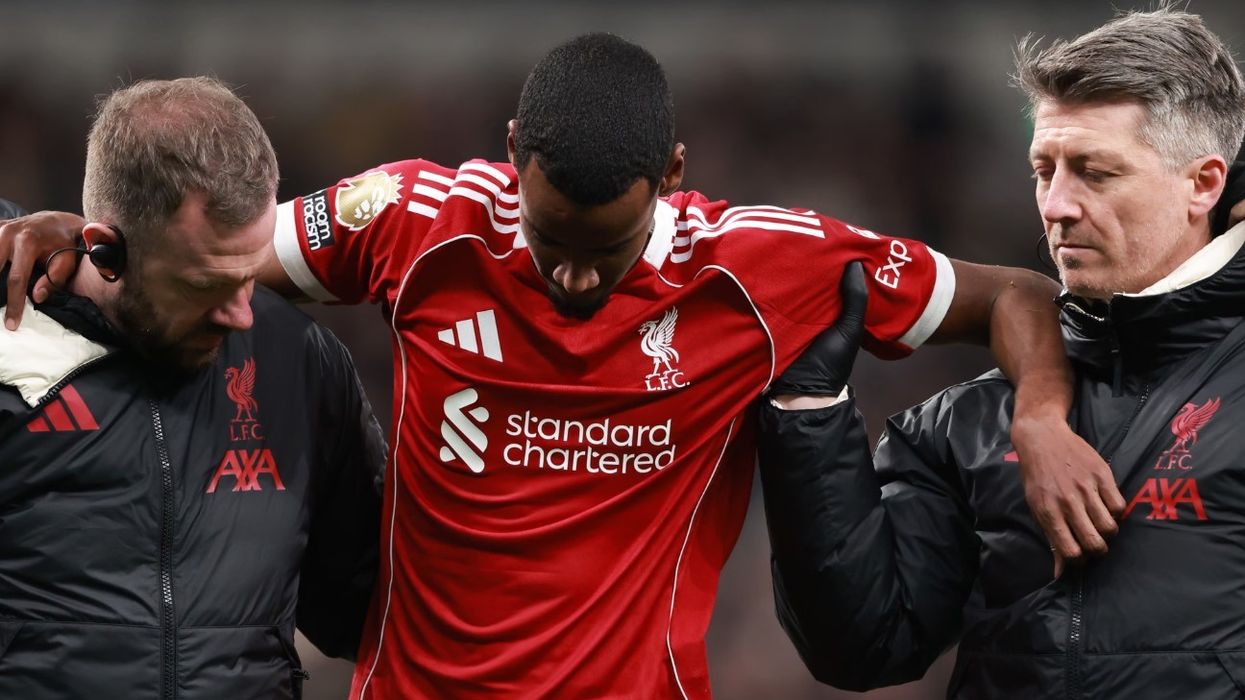 Frikë e madhe te Liverpooli, Alexander Isak ka thyer këmbën?