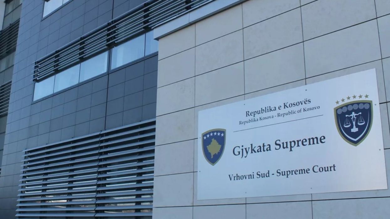 Supremja shfuqizon dispozita të Statutit dhe të Rregullores së UP-së