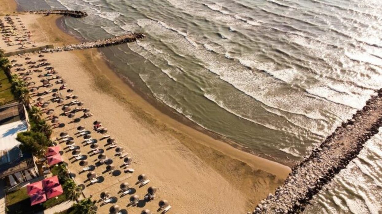 Turizmi në rritje po transformon bregdetin shqiptar Turizmi në rritje po transformon bregdetin shqiptar
