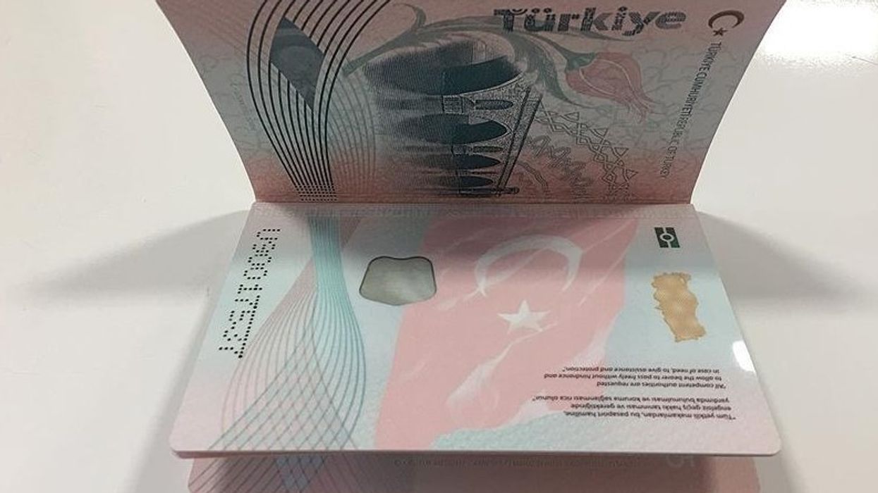 Mali i Zi rivendos regjimin pa viza për shtetasit e Turqisë Mali i Zi rivendos regjimin pa viza për shtetasit e Turqisë