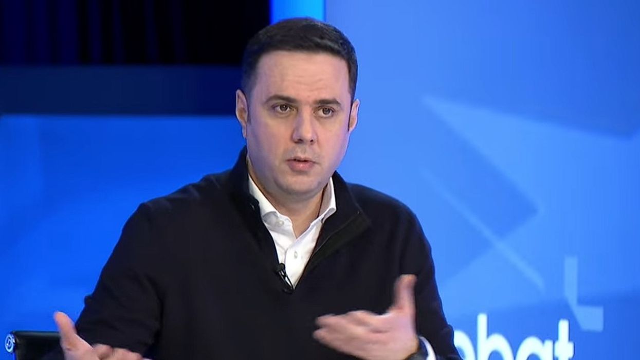 Abdixhiku: Kurti doli në foltore e tha se Serbia po e do LDK-në, nuk ia falim – i kemi ndihmuar për temat me interes Abdixhiku: Kurti doli në foltore e tha se Serbia po e do LDK-në, nuk ia falim – i kemi ndihmuar për temat me interes