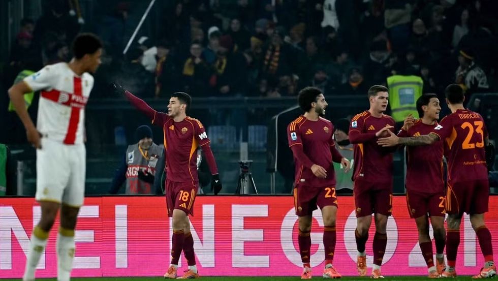 Roma shënon fitore bindëse ndaj Genoas dhe rikthehet në top katër