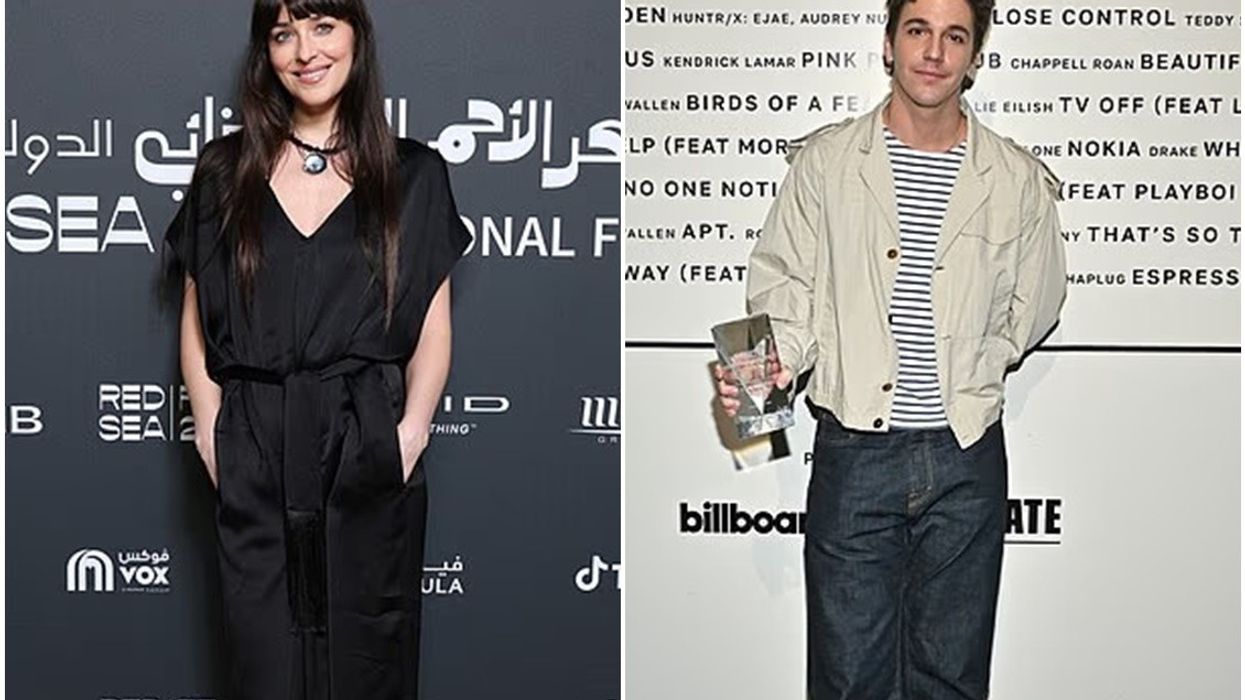 Dakota Johnson ndez thashetheme për romancë me një muzikant më të ri pas ndarjes nga Chris Martin Dakota Johnson ndez thashetheme për romancë me një muzikant më të ri pas ndarjes nga Chris Martin