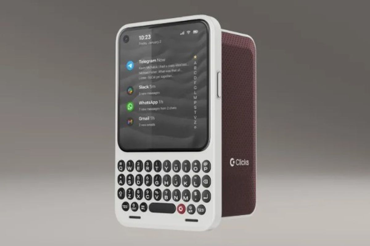 Clicks Communicator është një Blackberry për telefonin tuaj Clicks Communicator është një Blackberry për telefonin tuaj