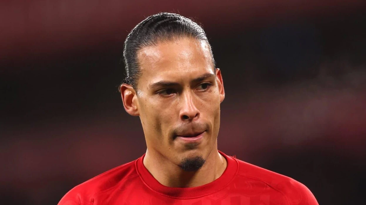 Van Dijk paralajmëron “një betejë të madhe” ndaj Arsenalit