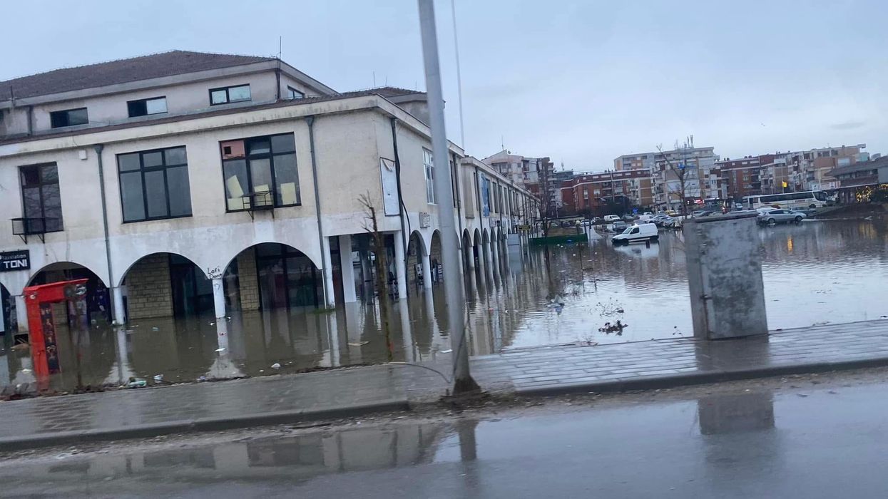 Pas reshjeve të dendura, Komuna e Drenasit apelon qytetarët për kujdes të shtuar Pas reshjeve të dendura, Komuna e Drenasit apelon qytetarët për kujdes të shtuar