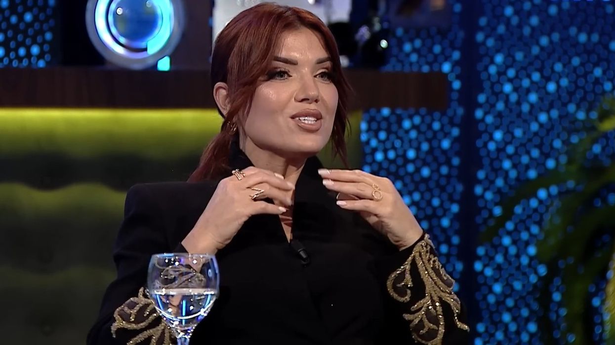 Mori mbi 41 mijë vota - bëhet virale një video e para dy viteve kur Edona Llalloshi deklaronte se "nuk kishte lidhje me politikë" Mori mbi 41 mijë vota - bëhet virale një video e para dy viteve kur Edona Llalloshi deklaronte se