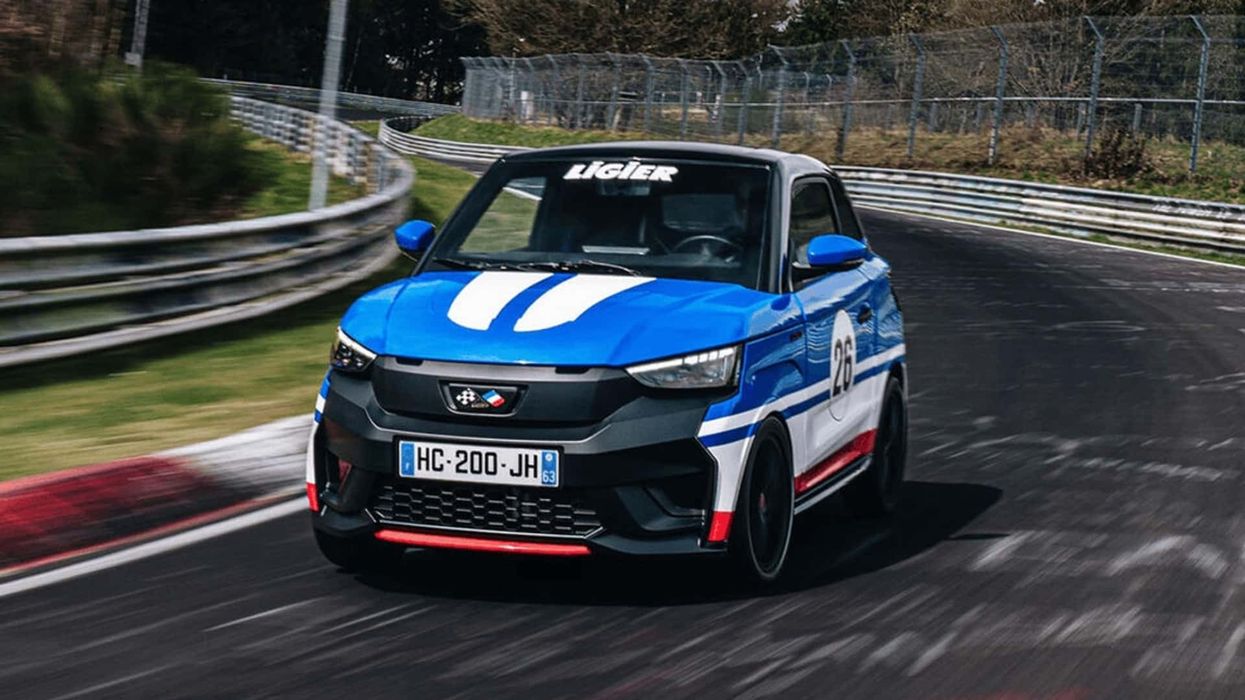 Kjo mikroveturë vendos kohën më të ngadaltë të xhiros në Nürburgring Kjo mikroveturë vendos kohën më të ngadaltë të xhiros në Nürburgring