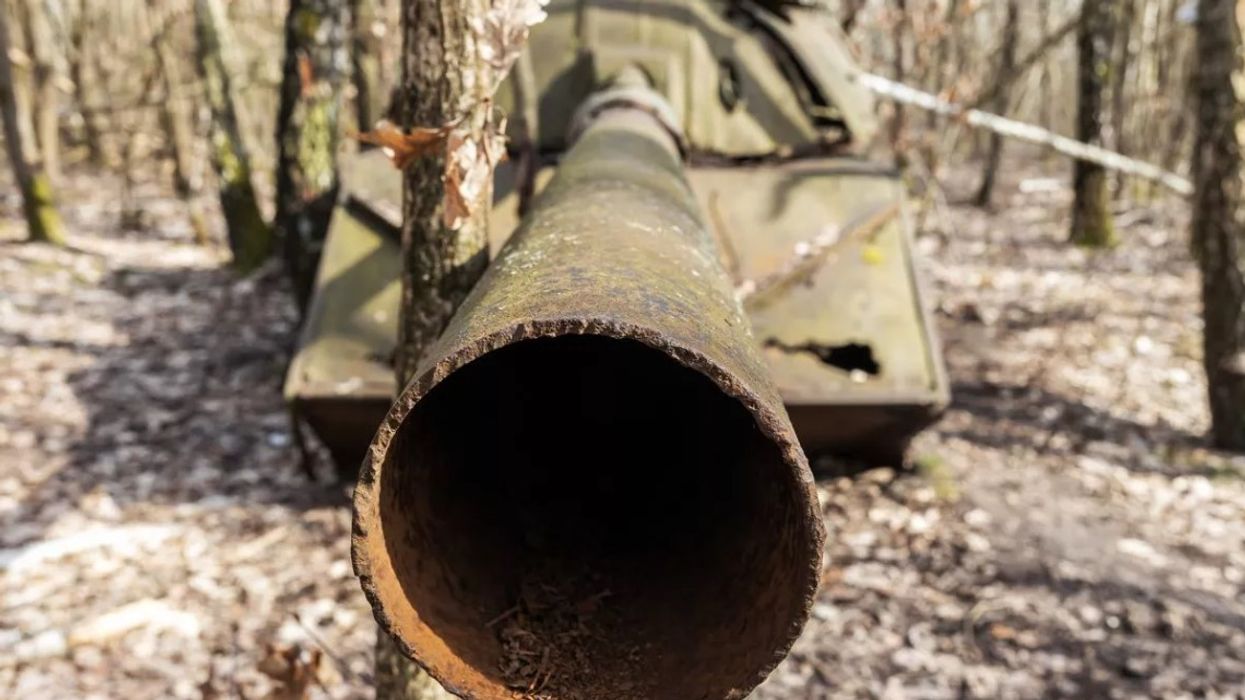 Britaniku bleu tankun për 45 mijë euro duke mos e ditur se brenda kishte diçka më të çmuar – ar në vlerë prej 2.5 milionë