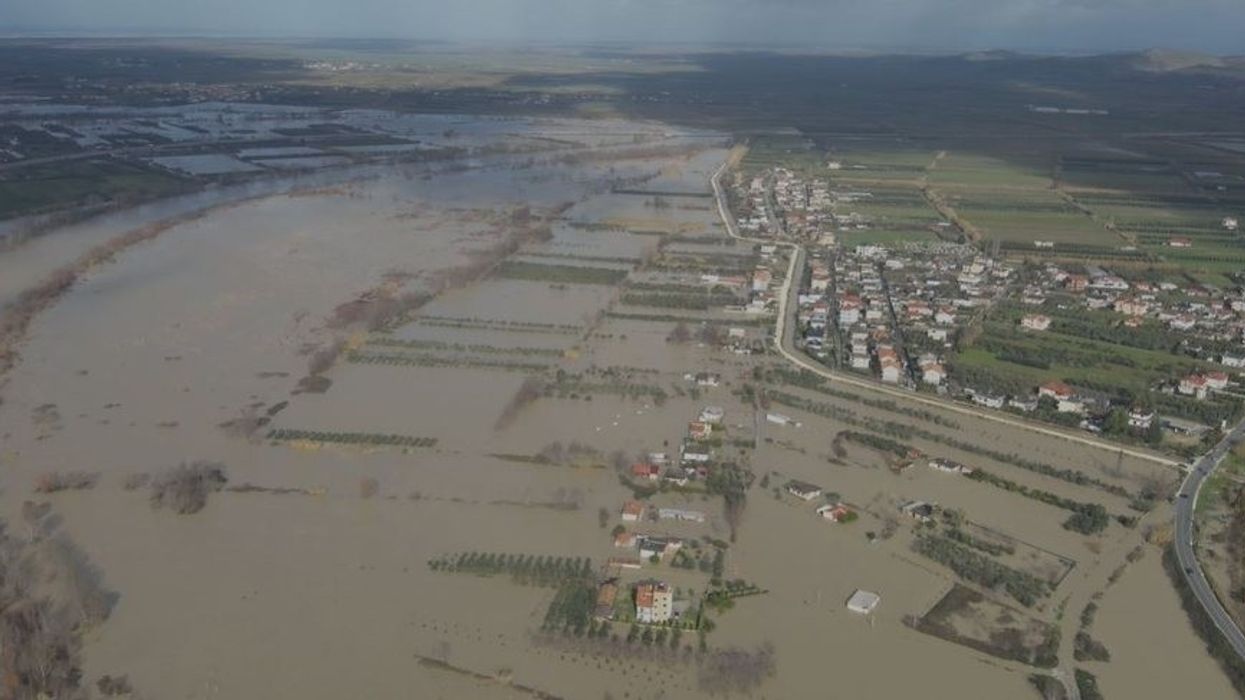 Përmbytjet në Shqipëri, ambasada e SHBA paralajmëron përkeqësim të situatës