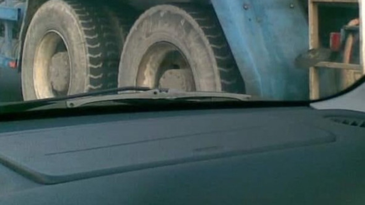 Një kamion i pazakontë shfaqet në Budapest - dhe nuk është vetëm ajo!