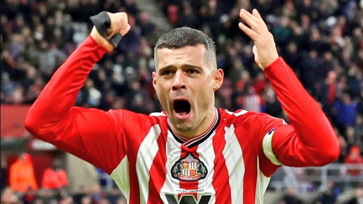 Granit Xhaka protagonist, Sunderland pas penalltive eliminon Evertonin nga FA Cup